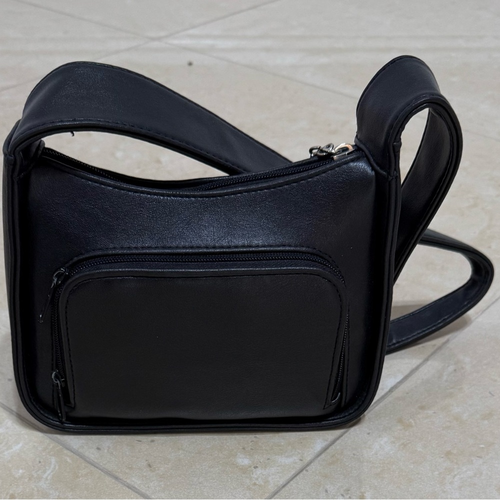 Fratelli Rossetti Black Messenger Bag with Minimalist Design Vinyl Pursue - Picture 3 of 7